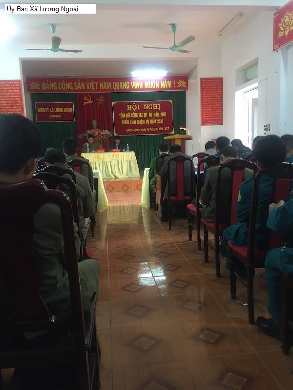 Ủy Ban Xã Lương Ngoại