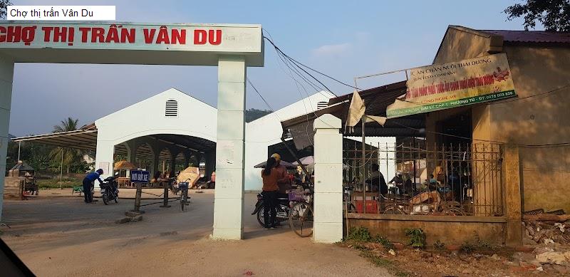 Chợ thị trấn Vân Du