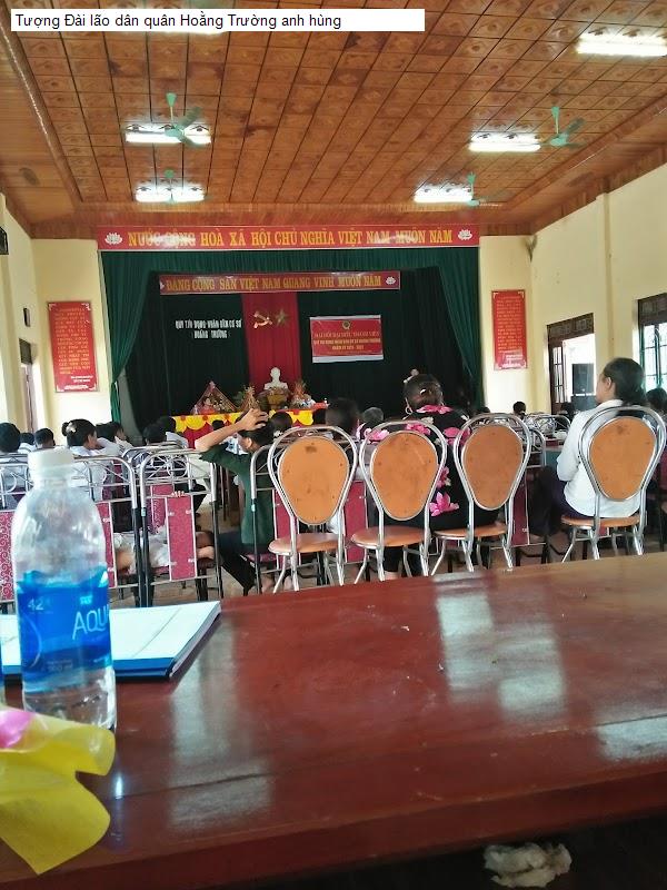 Tượng Đài lão dân quân Hoằng Trường anh hùng