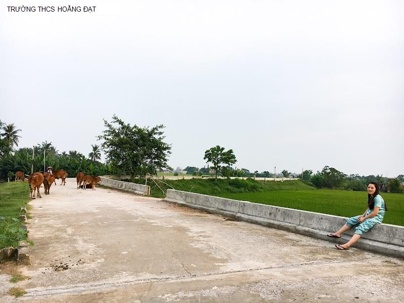 TRƯỜNG THCS HOẰNG ĐẠT